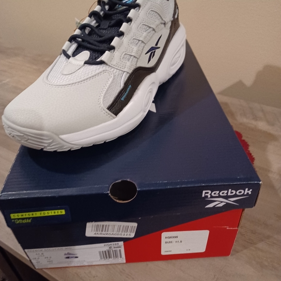 Men's Reebok 2023 Solution Mid 'Pure Grey Black' - Picture 4 of 6